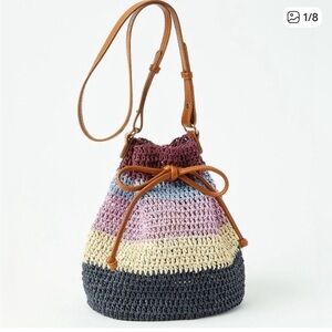 💖SPOTLIGHT💖Loft Multicolor Striped Crochet Bucket Crossbody with Tan Trim